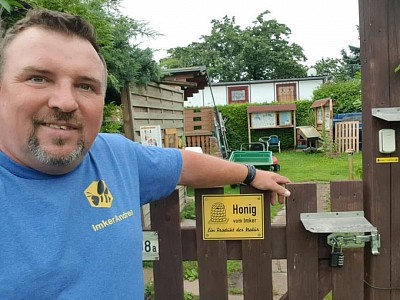 Imker Andreas , Eingang der Imkerei